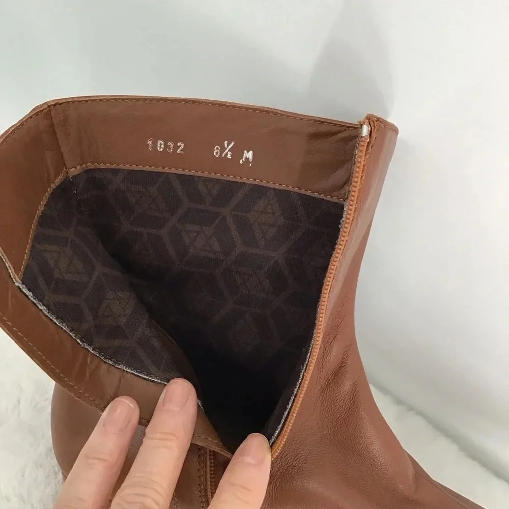 Aquatalia NWOT Selina Square Toe Leather Ankle Boots Cognac Size 8.5